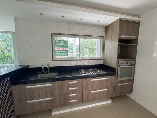 Casa com 480m² 2 quartos e 2 banheiros, à venda ou para alugar, no bairro Inoã (Inoã) em Maricá