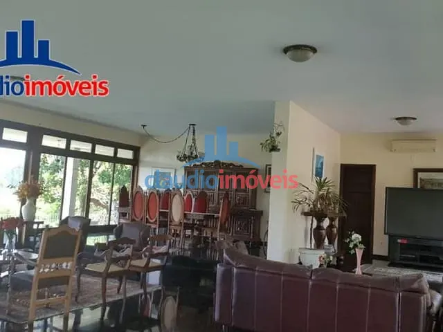 Casa à venda, no bairro Ano Bom em Barra Mansa