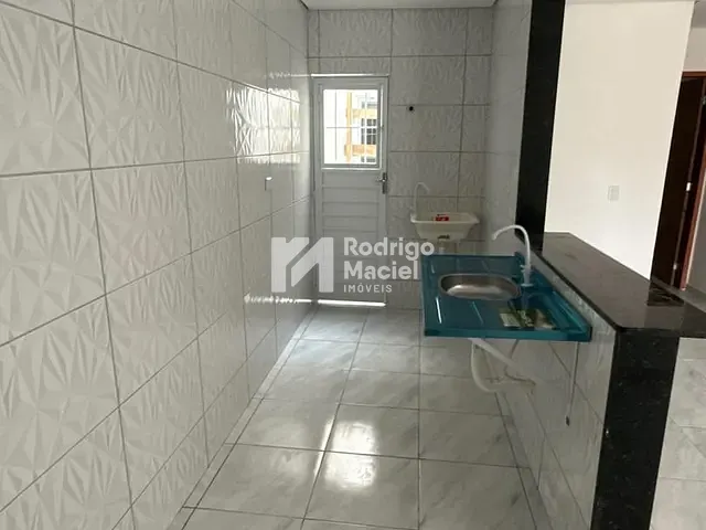 Casa 2 quartos e 1 banheiro, à venda, no bairro Santo Antônio em Carpina