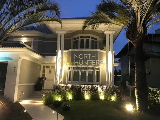 Casa com 400m² 3 quartos e 4 banheiros, para alugar, no bairro Jurerê Internacional em Florianópolis