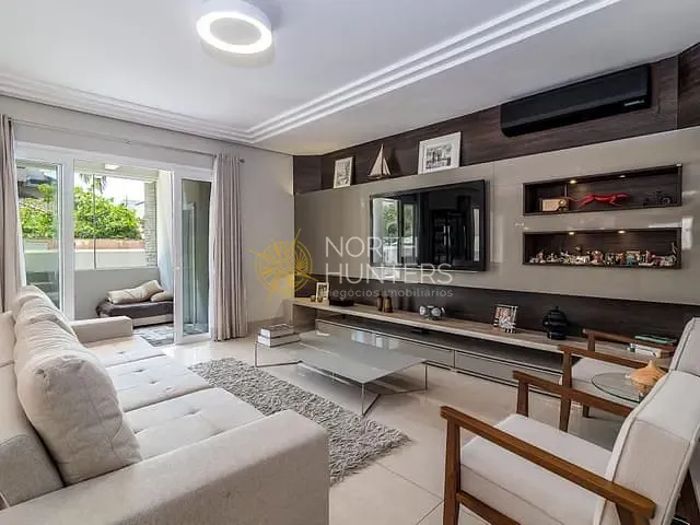 Casa com 400m² 3 quartos e 4 banheiros, para alugar, no bairro Jurerê Internacional em Florianópolis