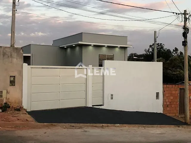 Casa com 250m² 2 quartos e 1 banheiro, à venda, no bairro Residencial Mais Parque Mococa em Mococa