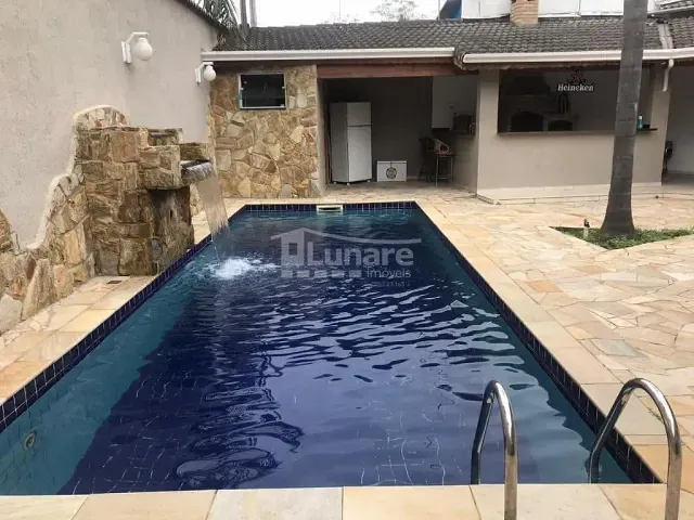 Casa com 430m² 3 quartos e 4 banheiros, à venda, no bairro Vila Suissa em Mogi das Cruzes