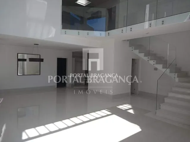 Casa com 623m² 3 quartos e 6 banheiros, à venda ou para alugar, no bairro Condomínio Residencial Fazenda Santa Helena em Bragança Paulista