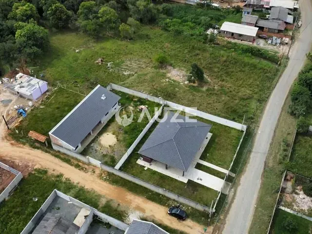 Casa com 281m² 5 quartos e 3 banheiros, à venda, no bairro Cercadinho em Campo Largo