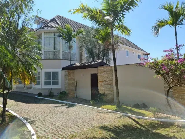 Casa com 2600m² 5 quartos e 8 banheiros, para alugar, no bairro Vista Alegre em Vinhedo