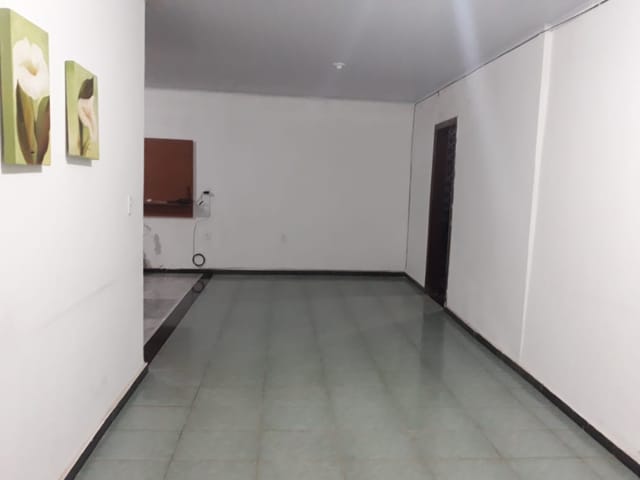 Casa com 360m² 3 quartos e 3 banheiros, à venda, no bairro Pouso Alegre em Vespasiano