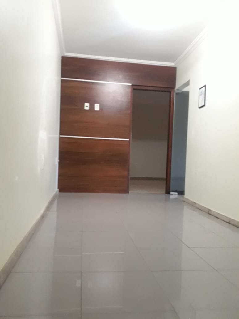 Casa com 3 quartos, 1 suíte, 4 salas, 3 banhos 3 pavimentos à venda, Pouso Alegre, Vespasiano, MG. Com vista definitiva e maravilhosa. miniatura 5