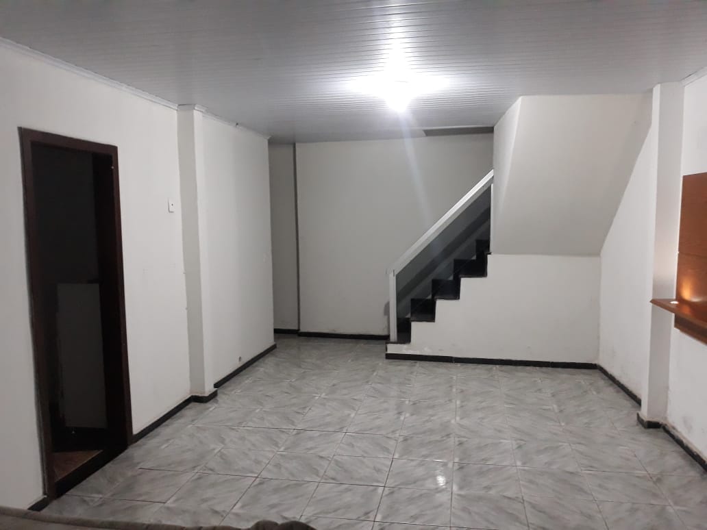 Casa com 3 quartos, 1 suíte, 4 salas, 3 banhos 3 pavimentos à venda, Pouso Alegre, Vespasiano, MG. Com vista definitiva e maravilhosa. miniatura 9