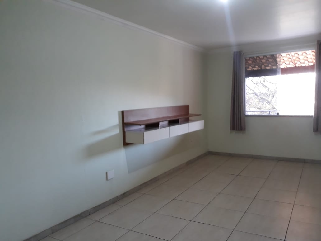 Casa com 3 quartos, 1 suíte, 4 salas, 3 banhos 3 pavimentos à venda, Pouso Alegre, Vespasiano, MG. Com vista definitiva e maravilhosa. miniatura 16