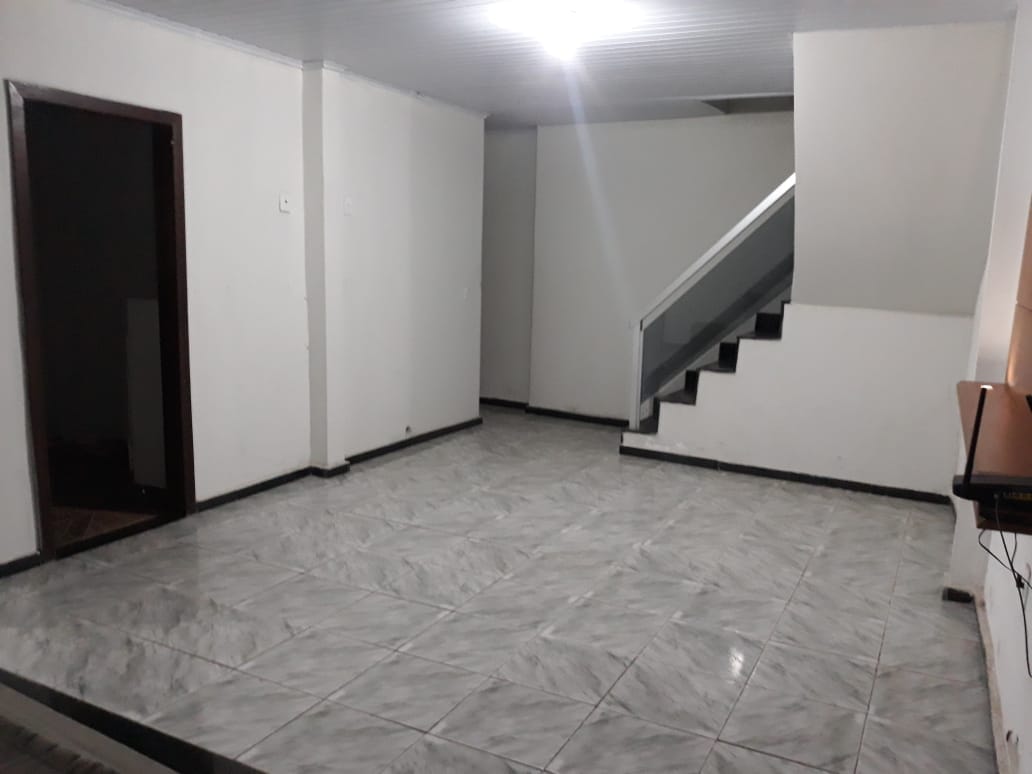 Casa com 3 quartos, 1 suíte, 4 salas, 3 banhos 3 pavimentos à venda, Pouso Alegre, Vespasiano, MG. Com vista definitiva e maravilhosa. miniatura 18