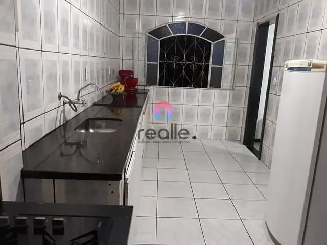 Casa com 360m² 3 quartos e 3 banheiros, à venda, no bairro Pouso Alegre em Vespasiano