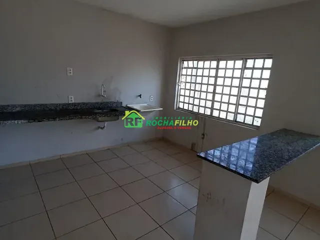 Casa com 55m² 2 quartos e 1 banheiro, para alugar, no bairro Itararé em Teresina