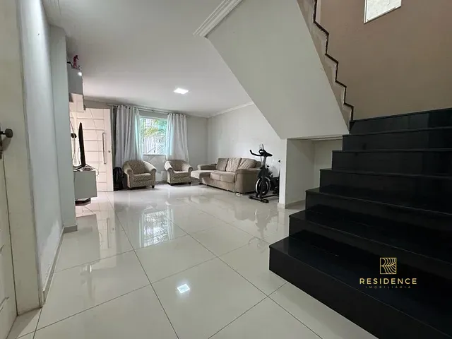 Casa 4 quartos e 3 banheiros, à venda, no bairro Vila Mury em Volta Redonda
