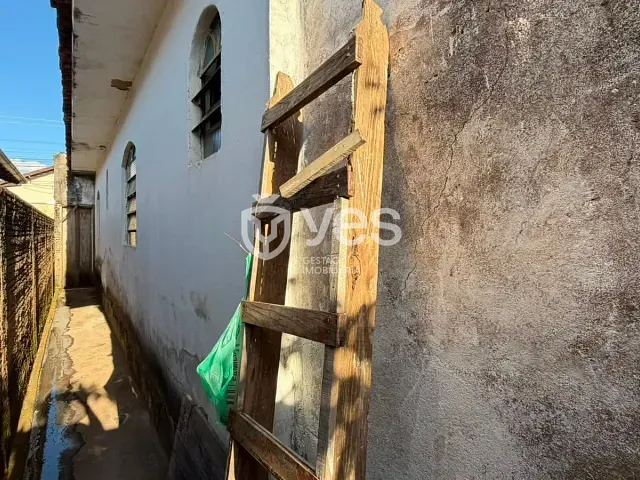 Casa 3 quartos e 2 banheiros, à venda, no bairro Domingos Zema em Araxá