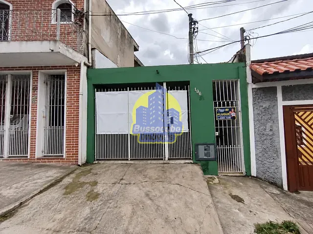 Casa com 55m² 2 quartos e 1 banheiro, para alugar, no bairro Jaguaribe em Osasco