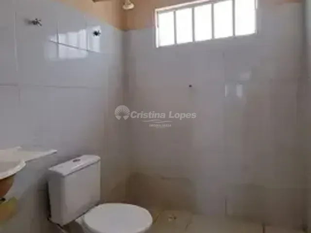 Casa com 300m² 5 quartos e 4 banheiros, à venda, no bairro Lourival Parente em Teresina