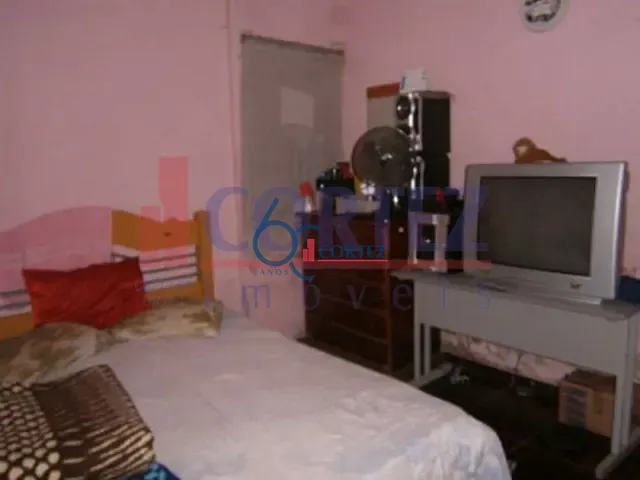 Casa com 180m² 1 quarto e 1 banheiro, à venda, no bairro Vila Aparecida em Rio Claro