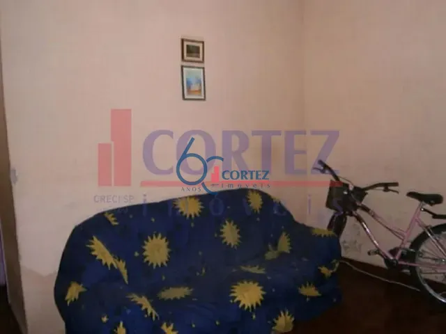Casa com 180m² 1 quarto e 1 banheiro, à venda, no bairro Vila Aparecida em Rio Claro