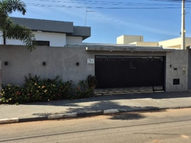 Sobrado 5 quartos e 4 banheiros, à venda, no bairro Colina Verde em Tatuí