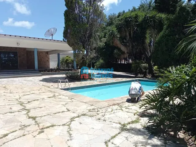 Casa com 400m², à venda, no bairro Jardim Nova Guaxupé em GUAXUPÉ