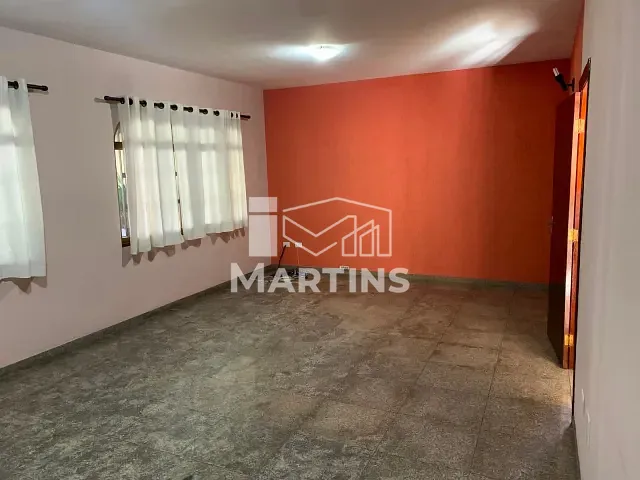 Casa com 500m² 5 quartos e 5 banheiros, para alugar, no bairro Vila Pirajussara em São Paulo