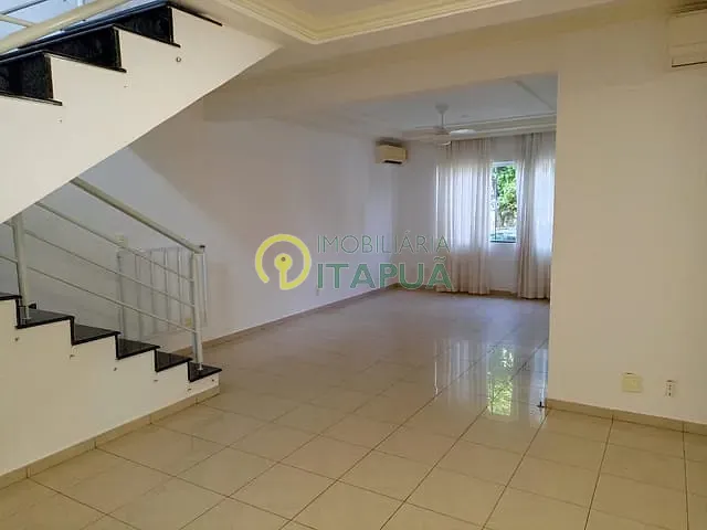 Casa com 250m² 3 quartos e 4 banheiros, para alugar, no bairro Aragarça em Londrina