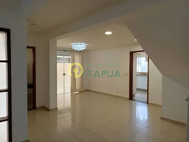 Casa com 250m² 3 quartos e 4 banheiros, para alugar, no bairro Aragarça em Londrina