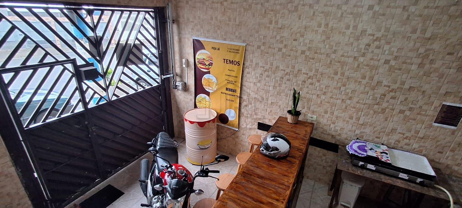 Casa à venda com 2 quartos, 125m² - Foto 3