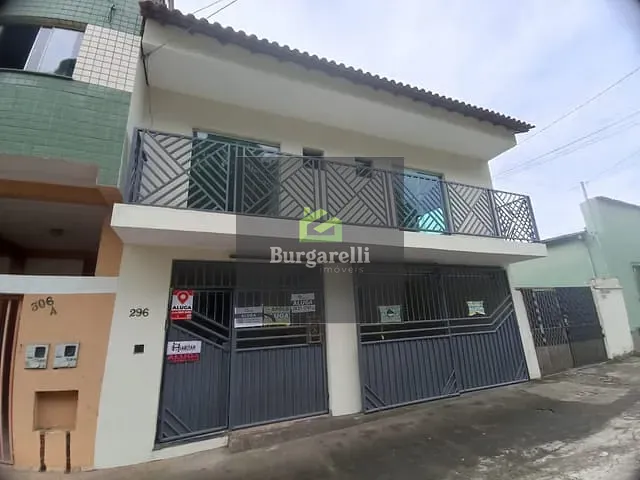 Casa 2 quartos e 2 banheiros, para alugar, no bairro Centro em Lavras