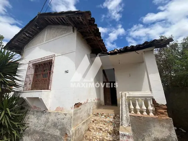 Casa com 1120m² 3 quartos e 1 banheiro, à venda, no bairro Esplanada em Araçuaí