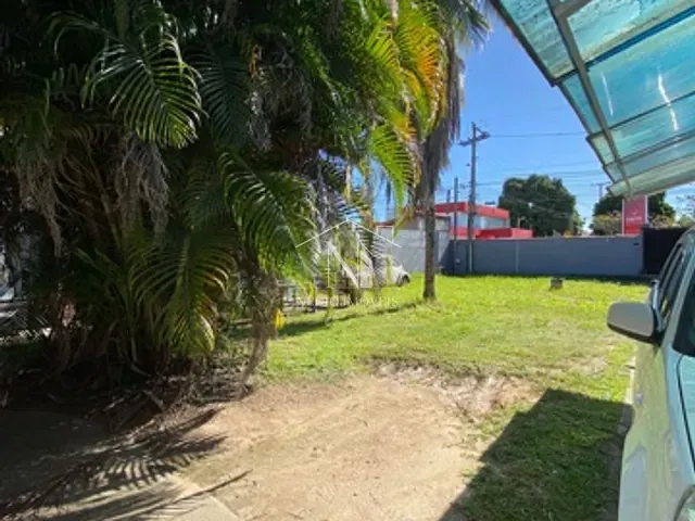 Casa com 456m² 3 quartos e 1 banheiro, à venda, no bairro Centro em Maricá
