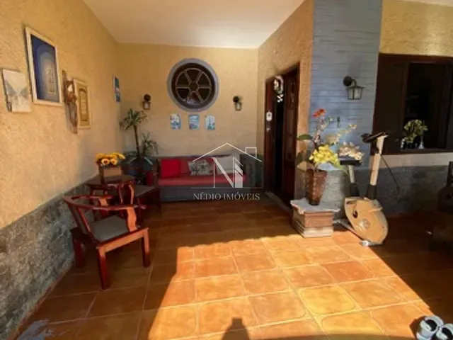 Casa com 456m² 3 quartos e 1 banheiro, à venda, no bairro Centro em Maricá
