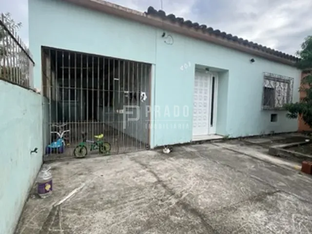 Casa com 200m² 3 quartos e 1 banheiro, à venda, no bairro Fragata em Pelotas