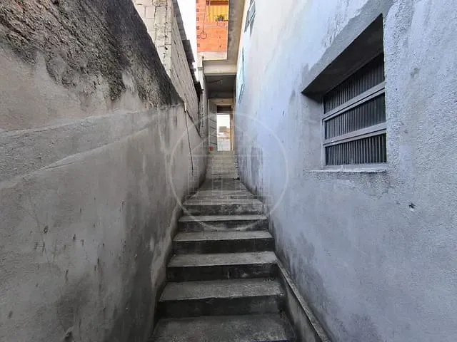 Casa com 250m² 1 quarto e 1 banheiro, para alugar, no bairro Jardim Angelina em São Paulo