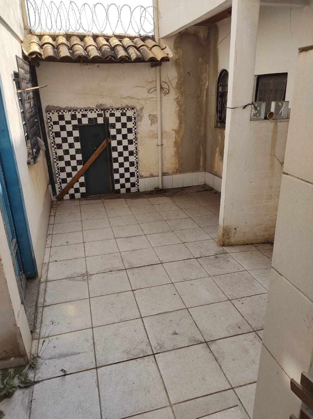 Lote à venda, com 17 quartos, com várias edificações no terreno, ideal para investidores, para demolir e construir, Aparecida, Belo Horizonte, MG miniatura 7