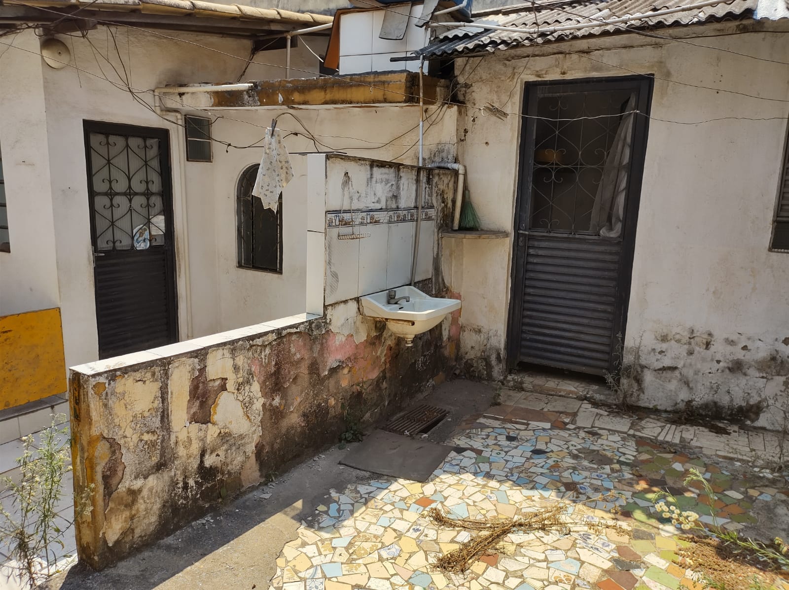 Lote à venda, com 17 quartos, com várias edificações no terreno, ideal para investidores, para demolir e construir, Aparecida, Belo Horizonte, MG miniatura 24