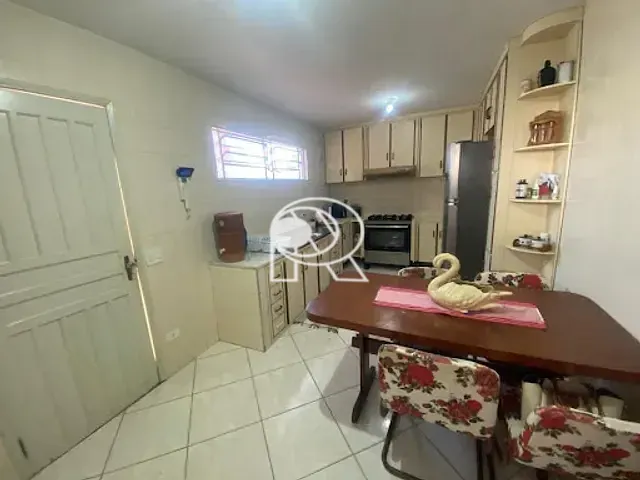Casa 2 quartos e 1 banheiro, à venda, no bairro Vila Fatima em Registro