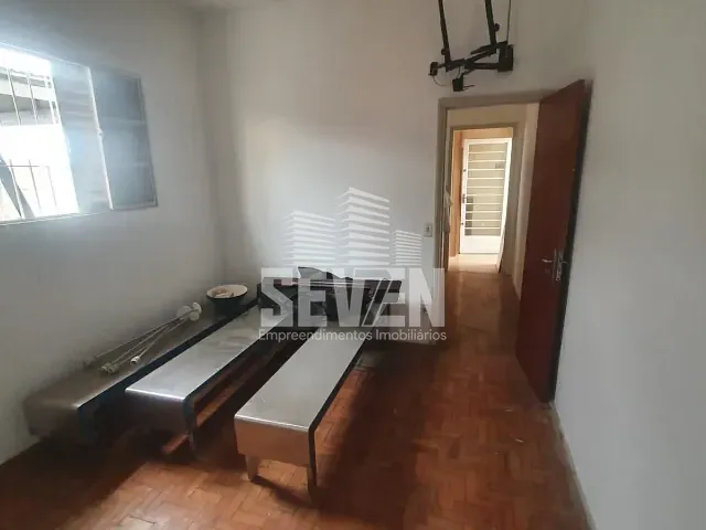 Casa com 242m² 3 quartos e 3 banheiros, à venda, no bairro Jardim Estoril em Bauru