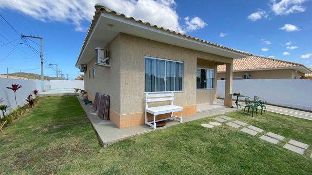 Casa 4 quartos e 3 banheiros, à venda, no bairro Praia Linda em São Pedro da Aldeia