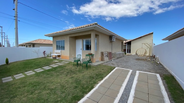 Casa 4 quartos e 3 banheiros, à venda, no bairro Praia Linda em São Pedro da Aldeia