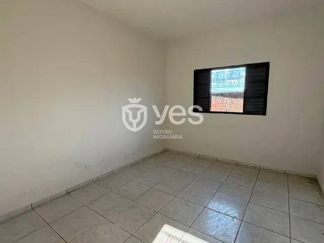 Casa 2 quartos e 1 banheiro, à venda, no bairro João Bosco Teixeira em Araxá