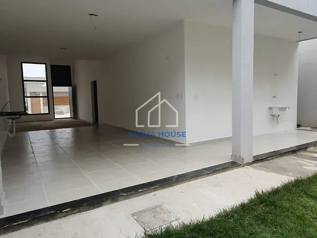Casa com 250m² 3 quartos e 2 banheiros, à venda, no bairro Nossa Senhora do Perpétuo Socorro em Pindamonhangaba