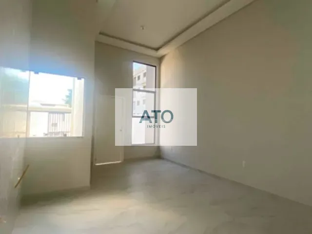 Casa 2 quartos e 1 banheiro, à venda, no bairro BR Felice em Tijucas