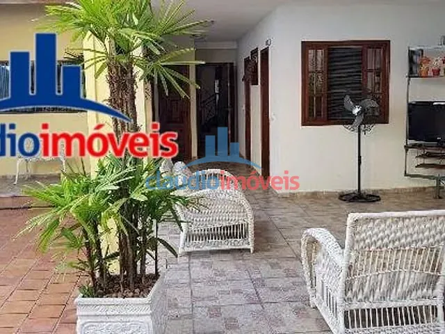 Casa 4 quartos e 3 banheiros, à venda, no bairro Santa Rosa em Barra Mansa