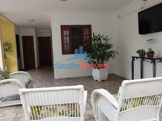 Casa 4 quartos e 3 banheiros, à venda, no bairro Santa Rosa em Barra Mansa