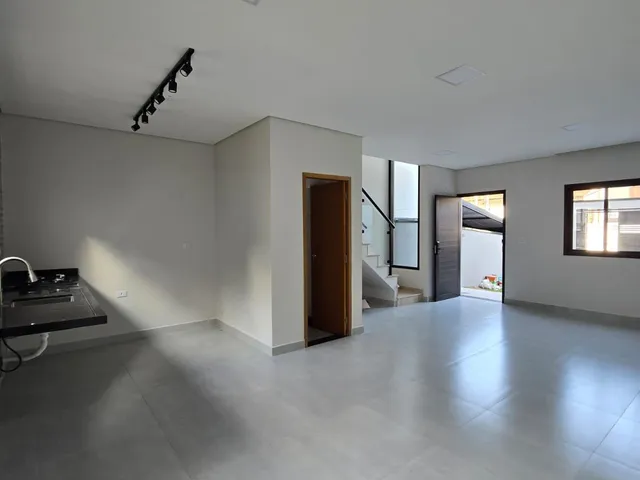Casa 3 quartos e 3 banheiros, à venda, no bairro Parque Morumbi em Mogi das Cruzes