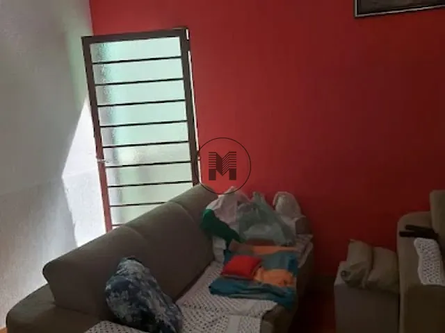 Casa com 150m² 3 quartos e 1 banheiro, à venda, no bairro Vila Galvão em Guaratinguetá