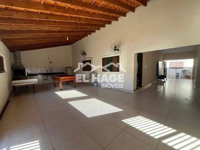 Casa com 200m² 4 quartos e 2 banheiros, à venda, no bairro Morada da Serra em Cuiabá