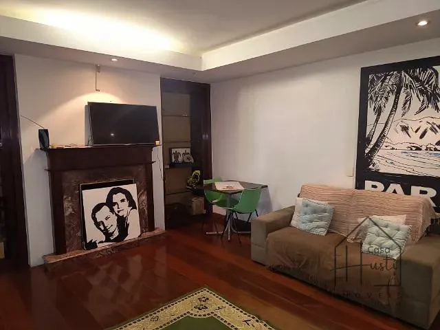 Casa 9 quartos e 11 banheiros, à venda ou para alugar, no bairro Vila Jovina em Cotia